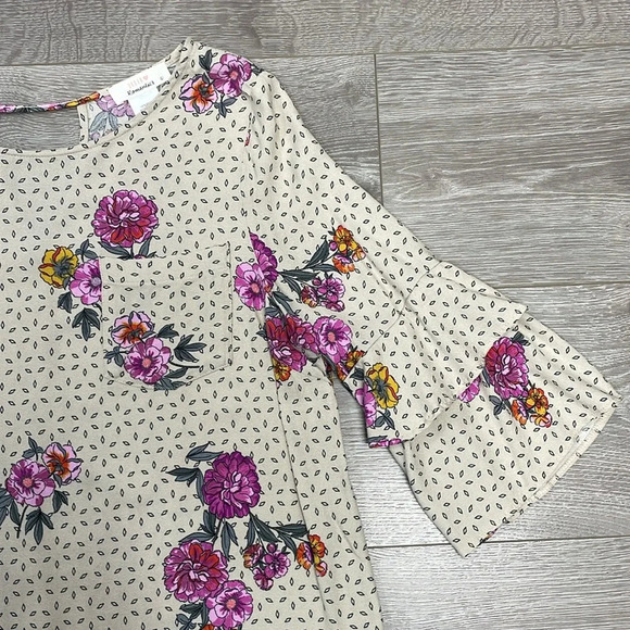 Urban Romantics Floral Tiered 3/4 Bell Sleeve Blouse L - Picture 6 of 16